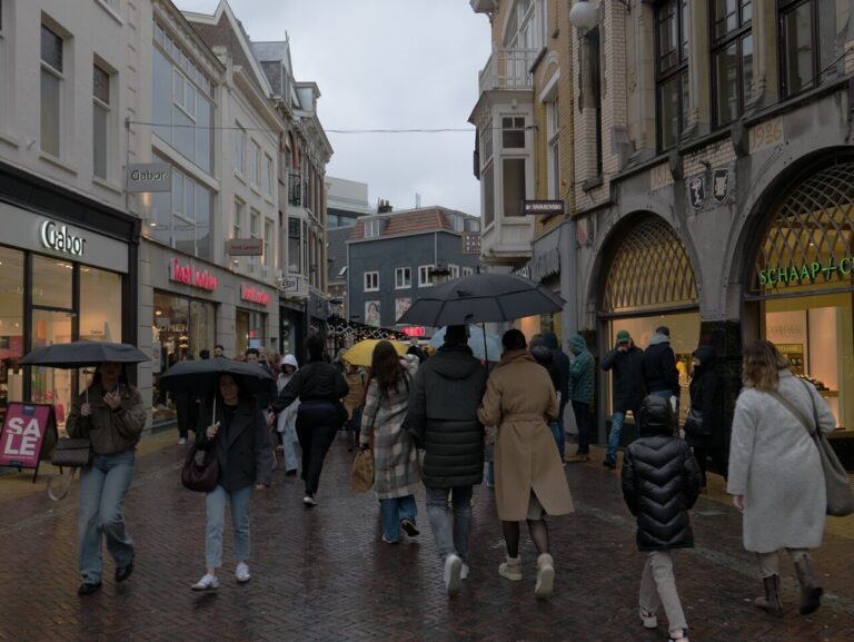 Rondvaarten Makkum — Attracties in Makkum