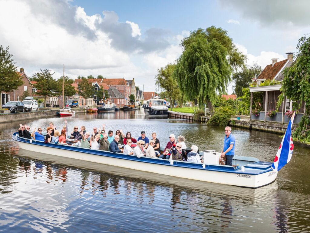 Rondvaarten Makkum in Makkum